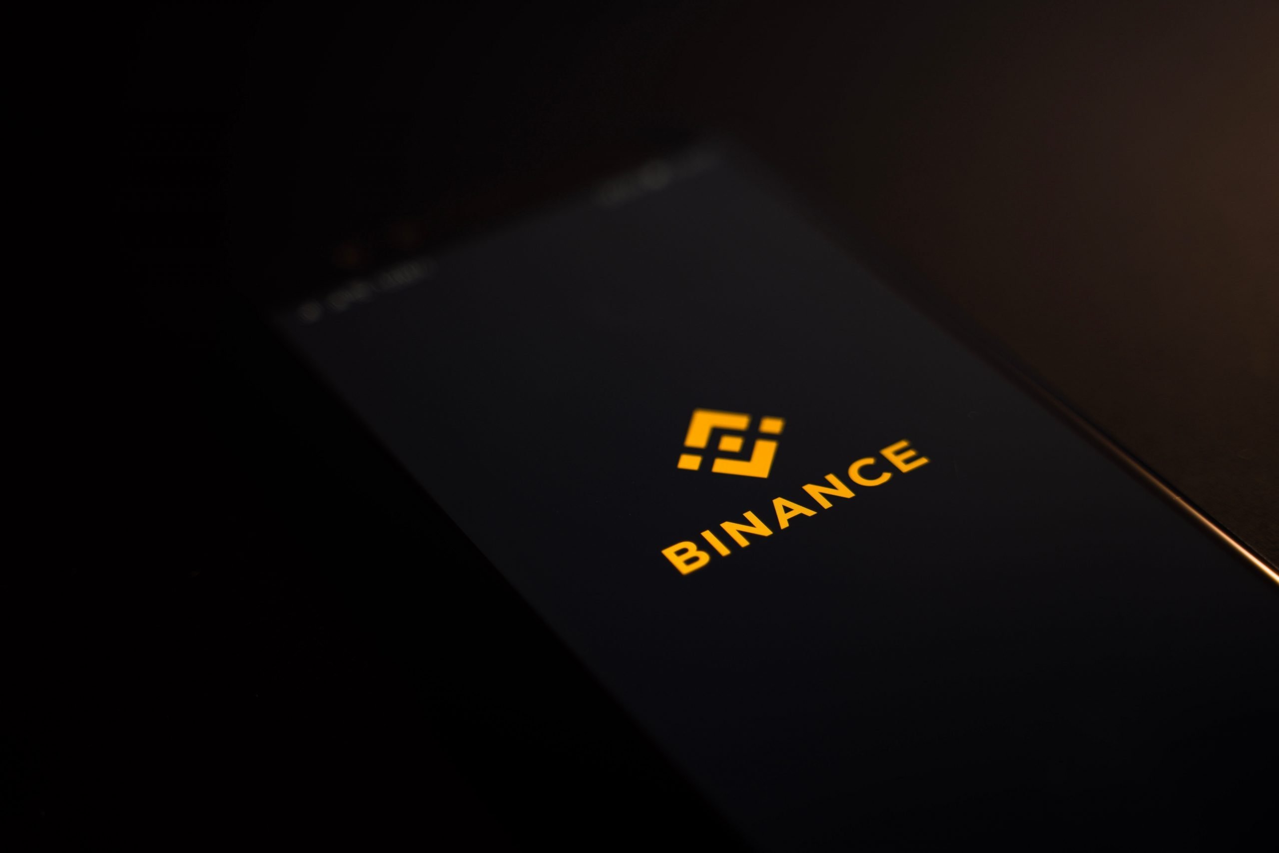 image Binance ditches &#8216;stock tokens&#8217; as global crackdown widens
