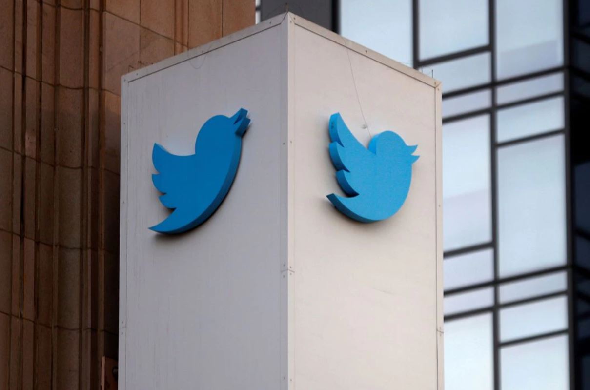 image Twitter to sell mobile ad unit MoPub for $1 billion