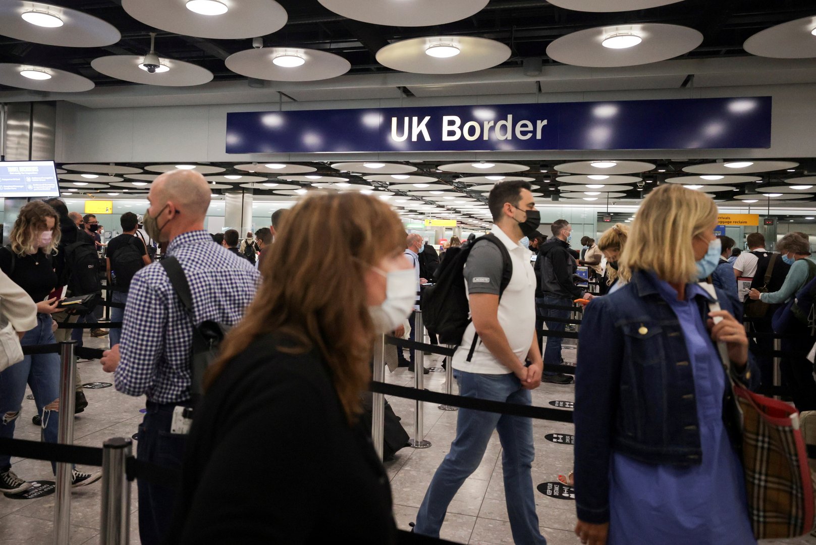 image England scraps France quarantine for fully vaccinated travellers