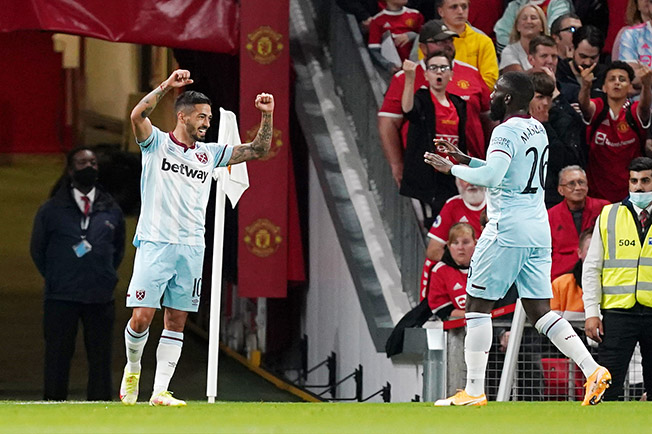 cover Man United out of League Cup, Chelsea and Spurs through on penalties