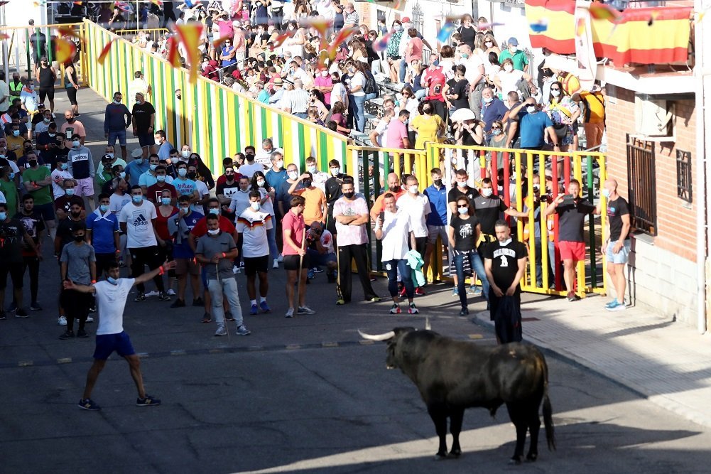 image Spanish village hosts first bull running fiesta since pandemic