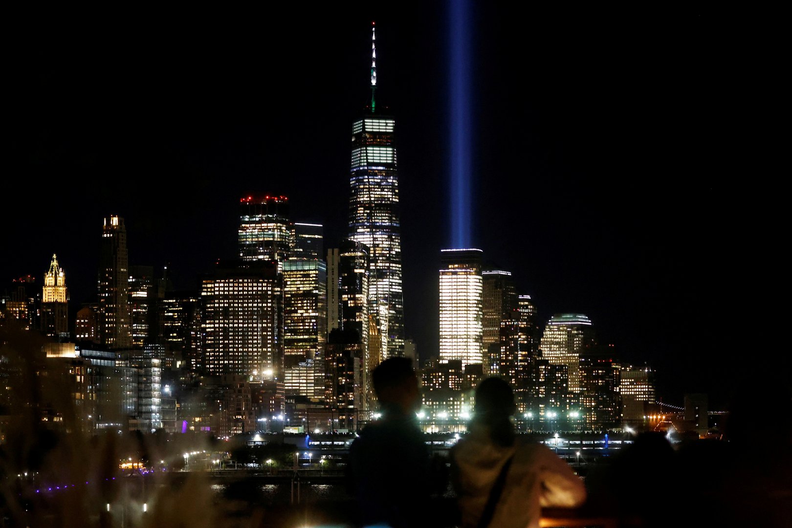 image Biden commemorates 9/11 anniversary with stops at all three attack sites