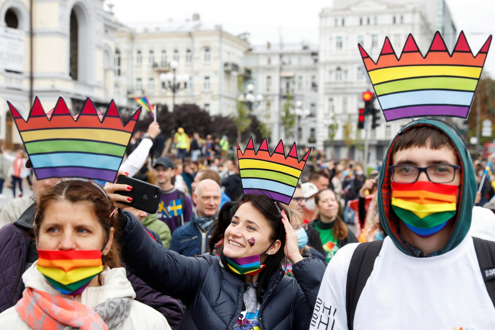 image Thousands march for LGBTQ+ rights in Ukraine despite some opposition