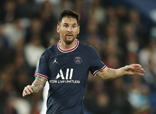 PSG boss Pochettino defends Messi substitution | Cyprus Mail
