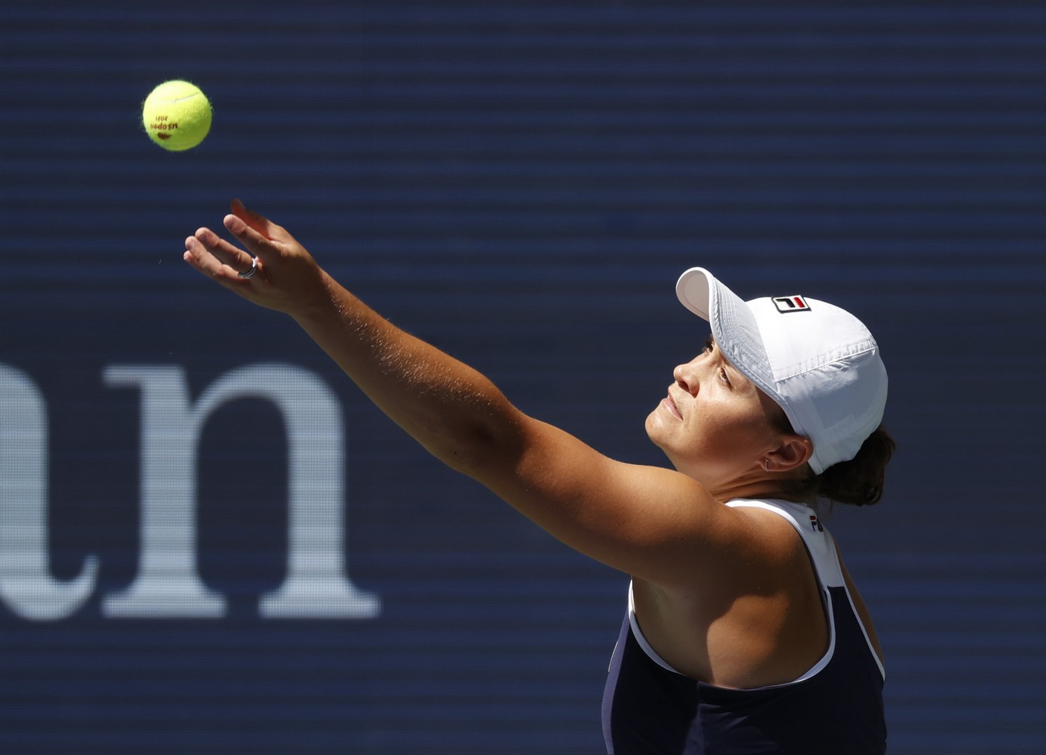 image Barty battles past Tauson into US Open third round