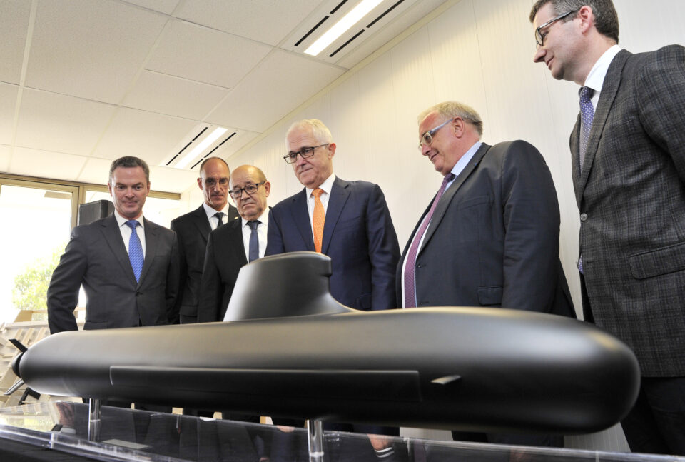 australia and france formally seal agreement on french naval contractor dcns building new fleet of submarines