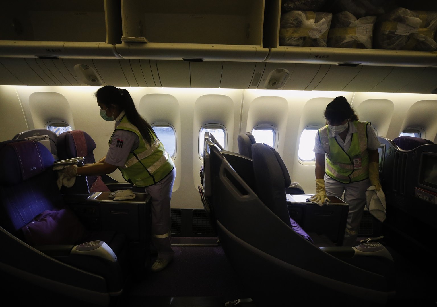 image Corporate business travel &#8216;carbon budgets&#8217; loom for airlines