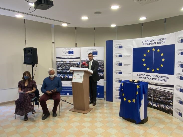 image Director Panikos Chrysanthou and poet Nese Yasin awarded European Citizen&#8217;s prize