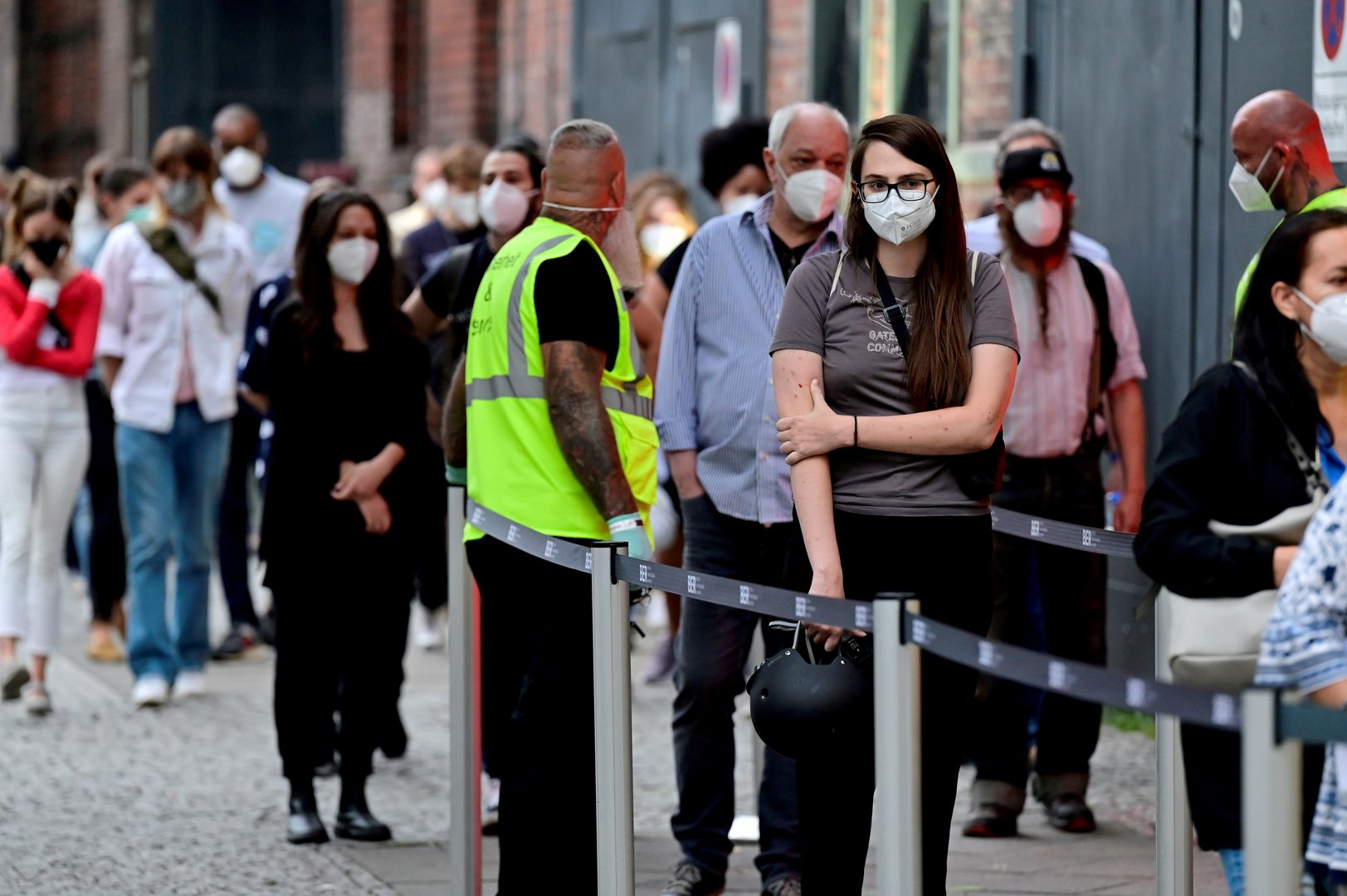 cover Europe faces real threat of Covid -19 resurgence