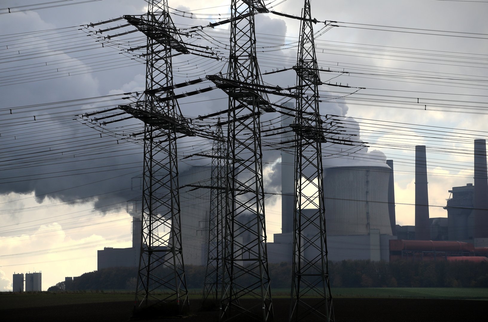 image UN climate talks draft asks for higher emissions pledges by 2022 (Update 2)