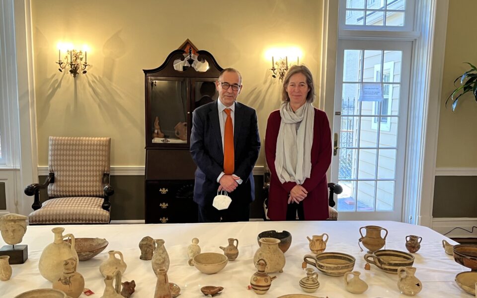 cyprus' ambassador to us with katherine grayson wilkins and the artefacts
