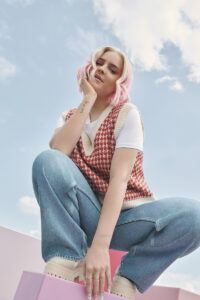 fashion3 new look anne marie loves red dogtooth v neck vest
