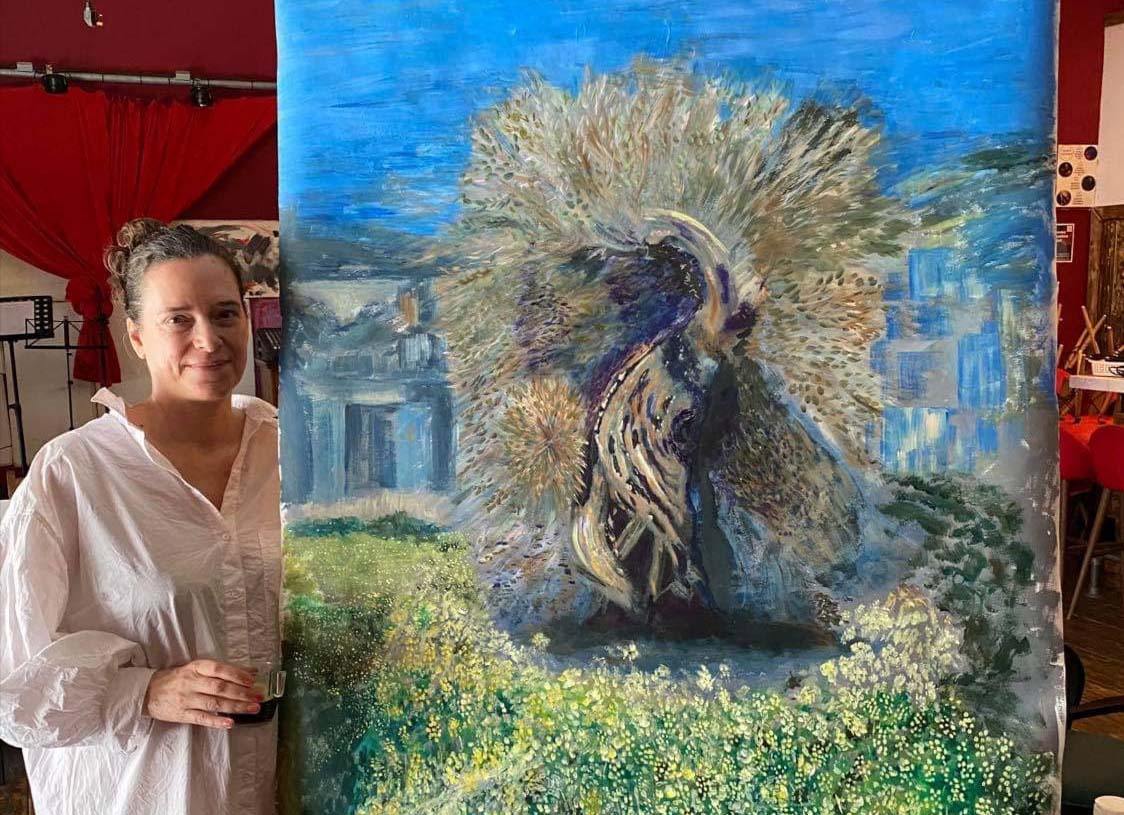 image Jazz singer celebrates art with a new solo exhibition