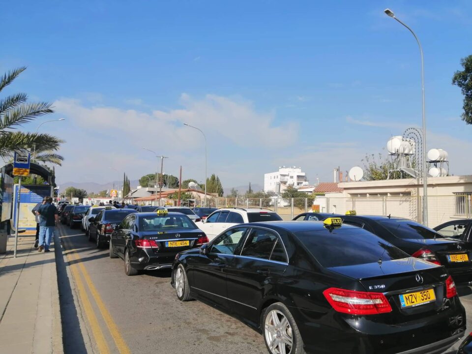 taxis blocking the ayios dhometios crossing point on saturday