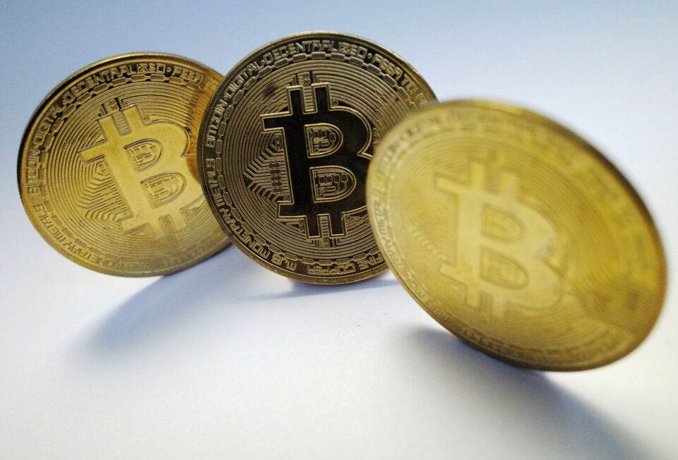 cryptocurrencies tumble bitcoin ether