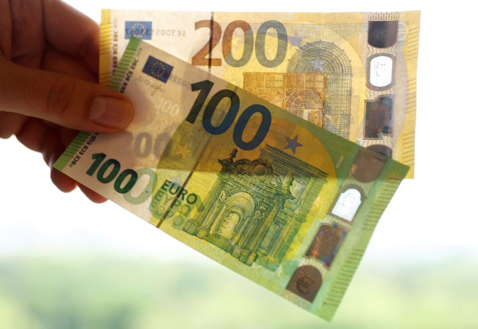 germany economy euro notes money finance eu ecb