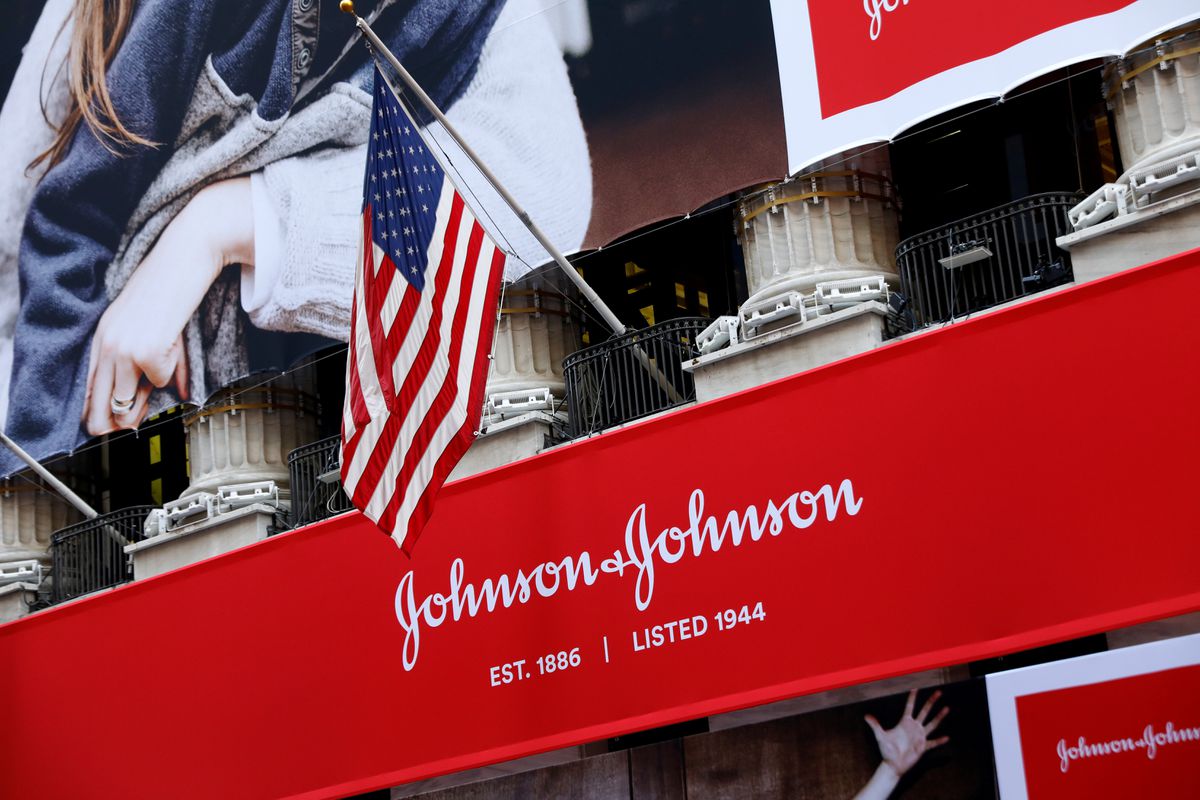 image Healthcare giant Johnson &#038; Johnson to split into two companies