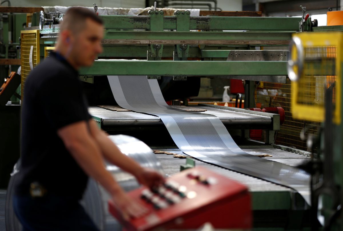 UK factory export orders fall at fastest pace since Dec 2020