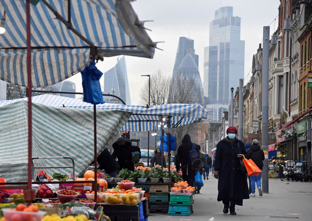 image UK inflation leaps to 10-year high, bolstering rate hike bets
