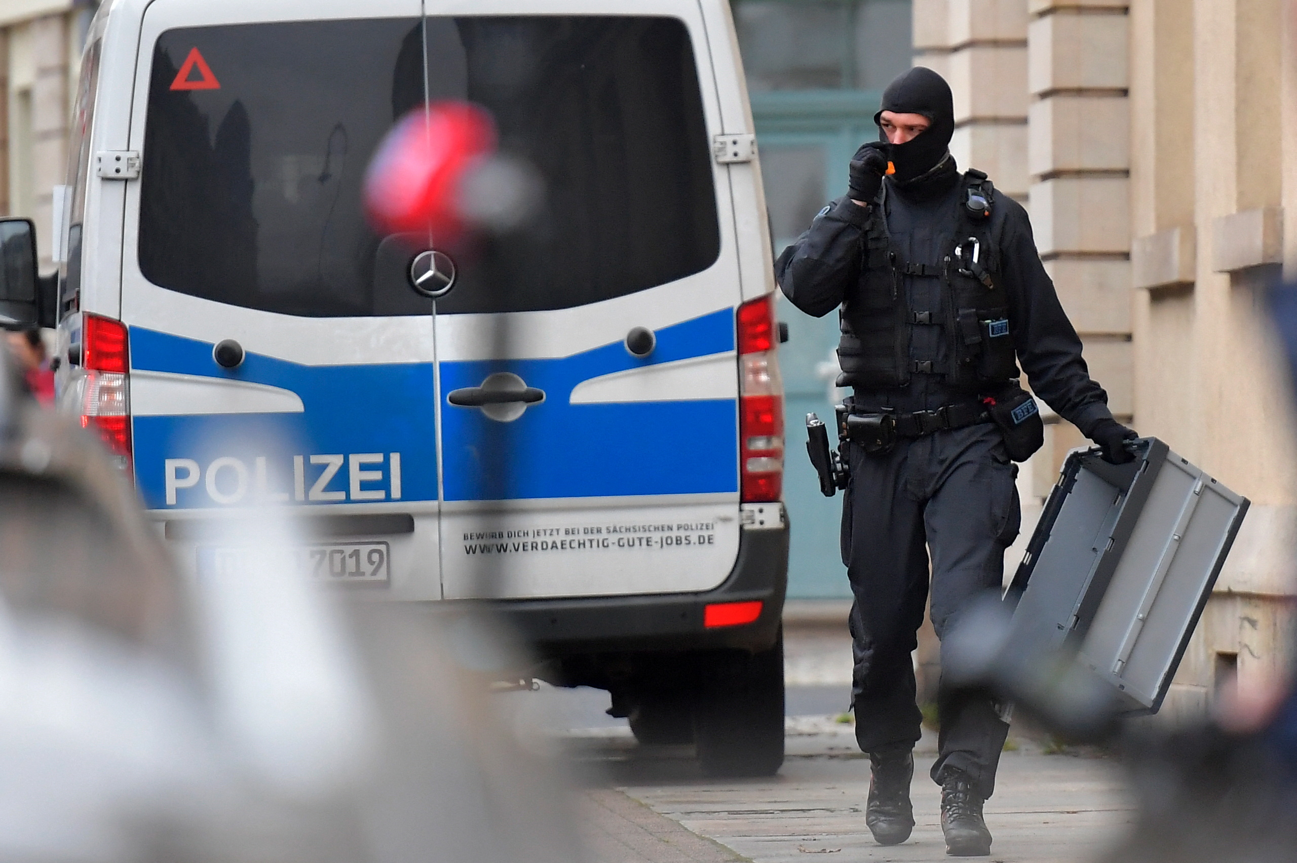image German police conduct raids in Saxony over &#8216;anti-vaxxer murder plot&#8217;