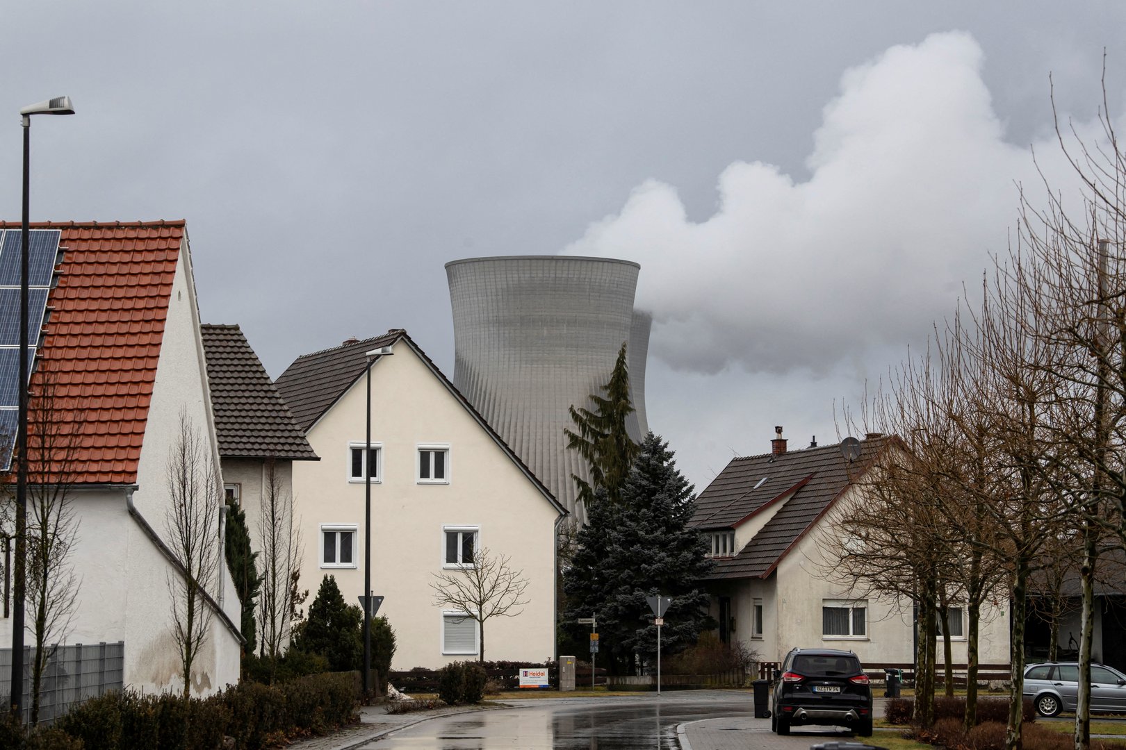 image Germany to pull the plug on three of its last six nuclear plants