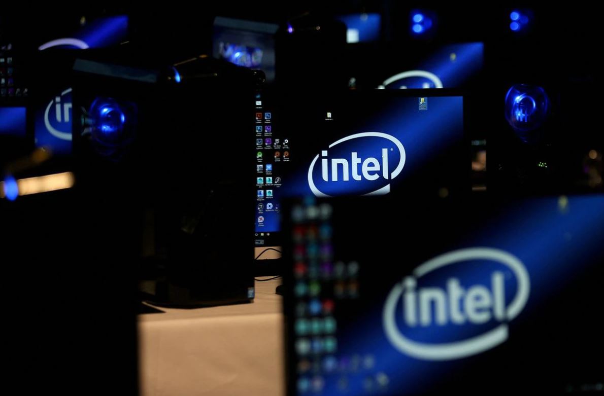 image Intel shows research for packing more computing power into chips beyond 2025