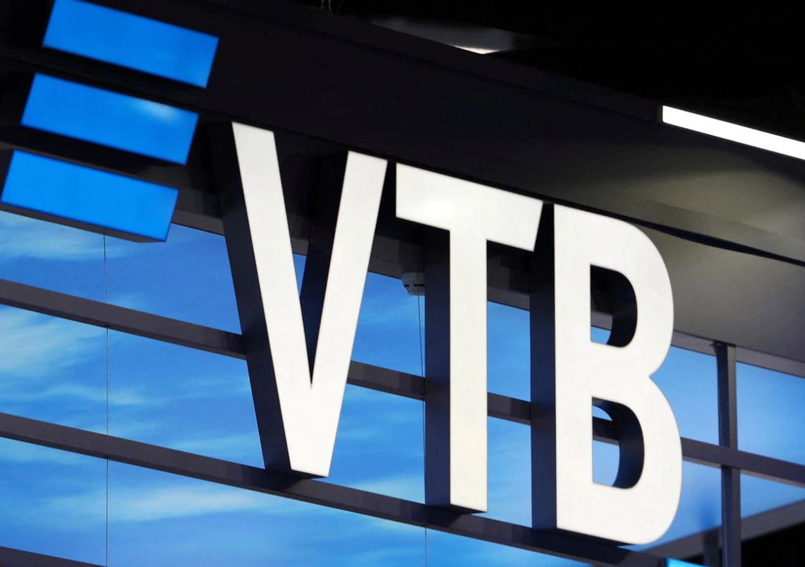 cover Russia does not expect to be cut off from SWIFT system, VTB CEO says