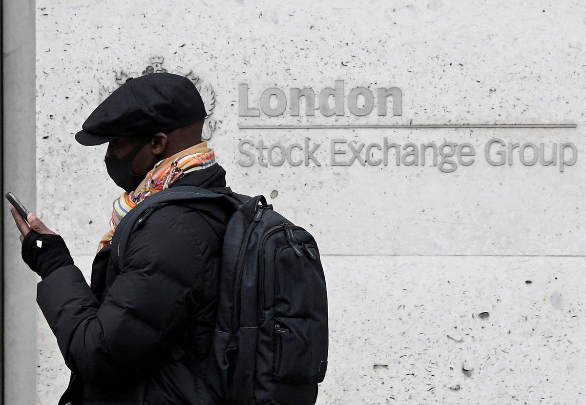 image FTSE 100 logs worst day in seven weeks as recession worries mount