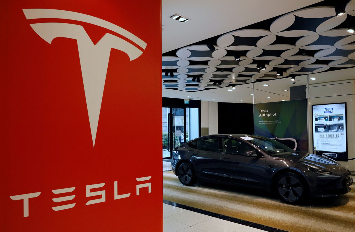 image Tesla surmounts supply chain woes with blockbuster Q4 deliveries