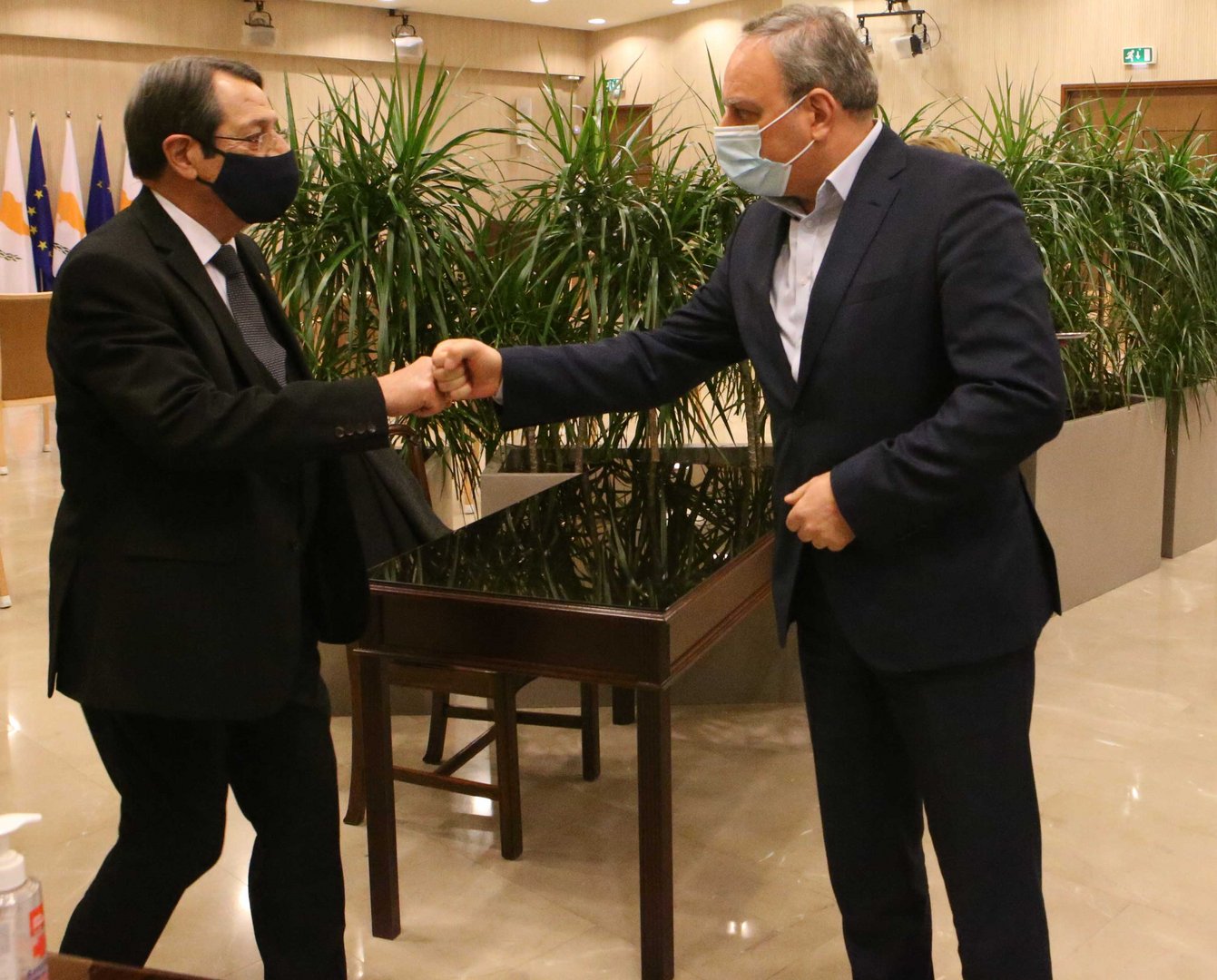 image Akel, president discuss ways to cut electricity prices