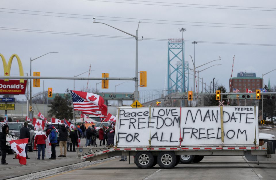 cover Analysis: Truckers in perfect spot to threaten cross-border trade