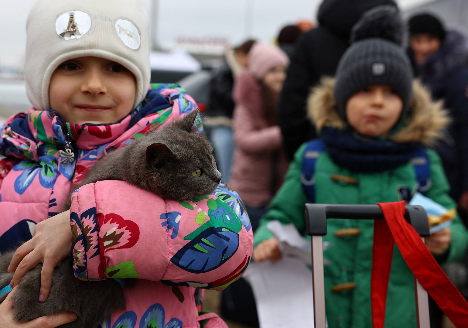 image Tide of Ukrainian refugees grows as UN says a million have fled