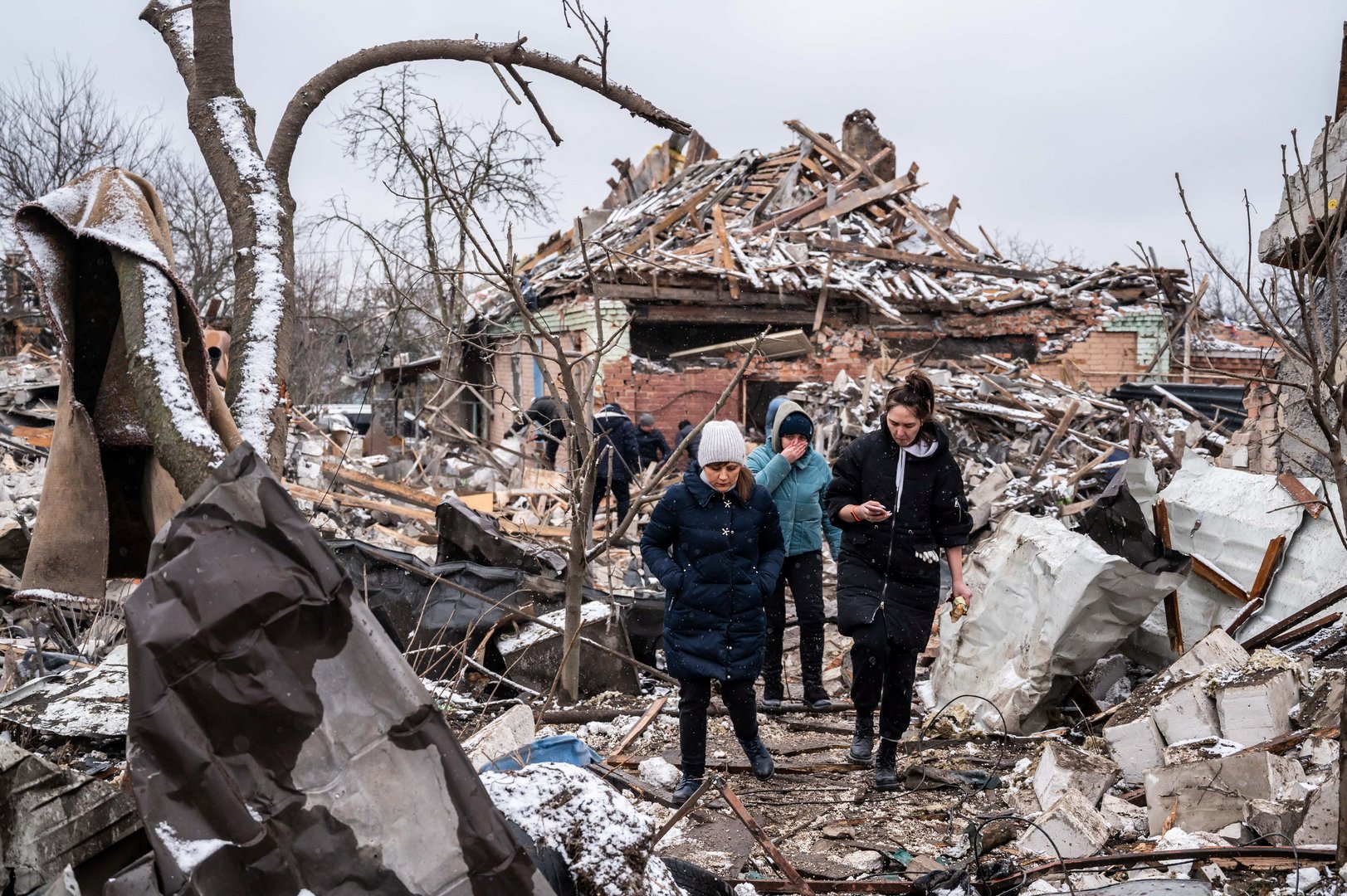 cover Ukraine decries Moscow&#8217;s &#8216;immoral&#8217; stunt as peace talks take place (Update 6)