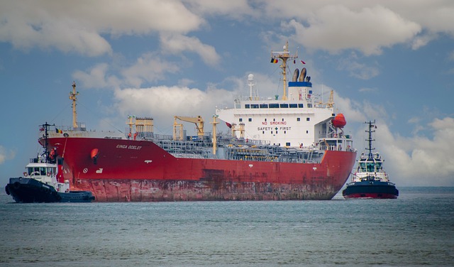 image Bangladesh cargo ship hit in Ukraine, crew member killed