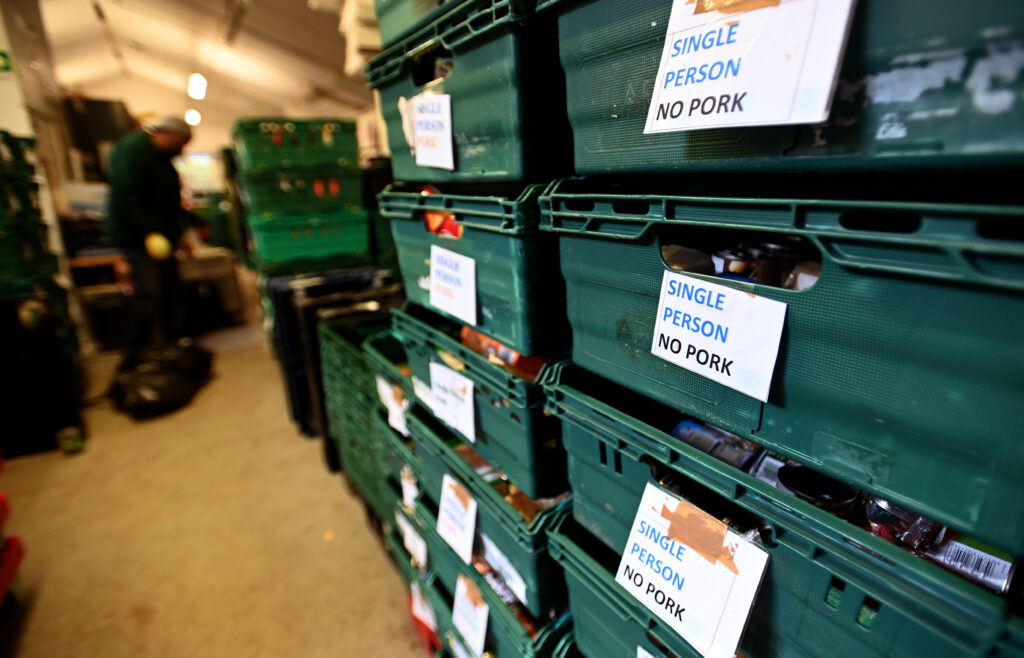 demand for food banks soars in run up to christmas