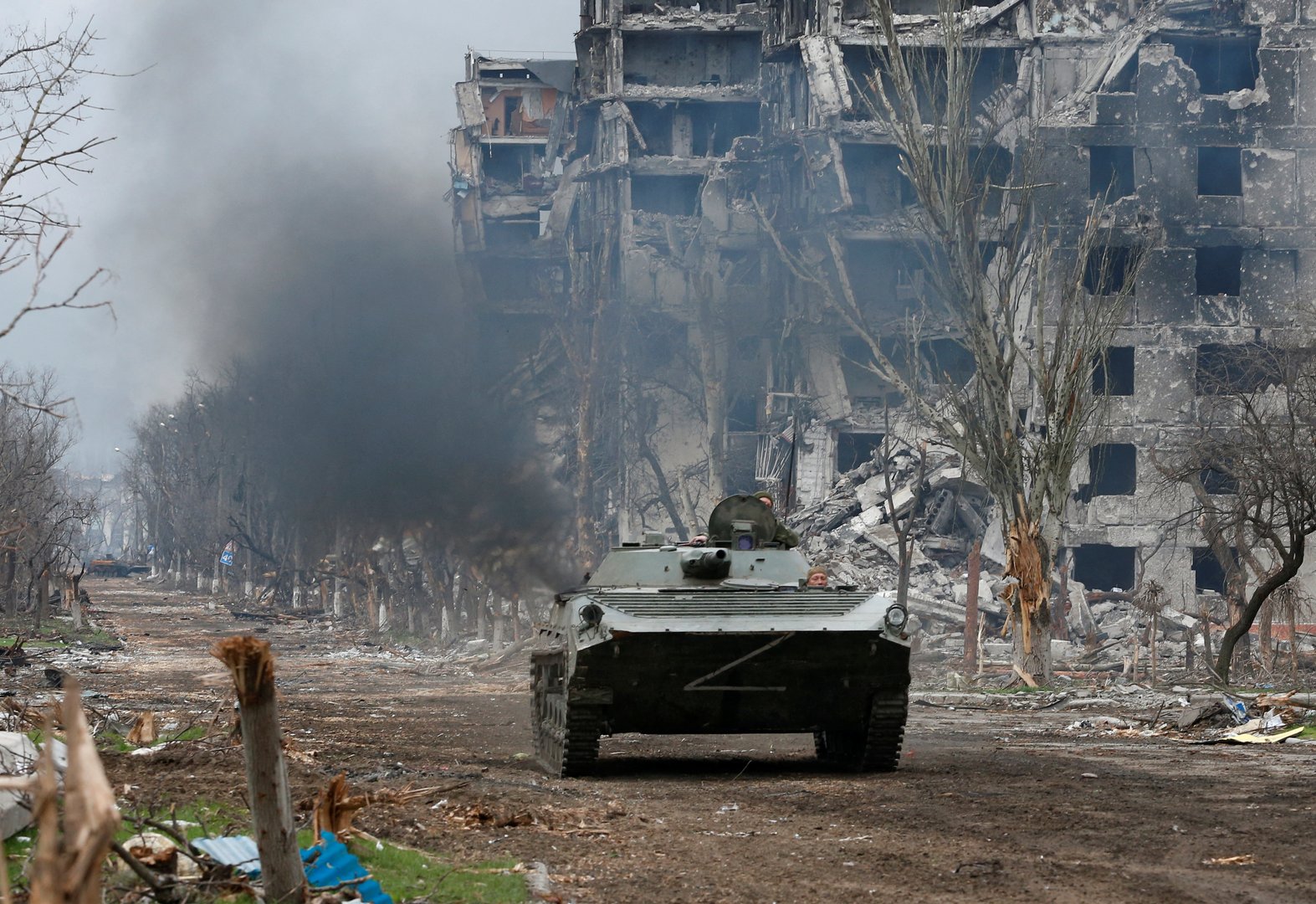 image Russia says 1,026 Ukrainian marines surrendered in Mariupol