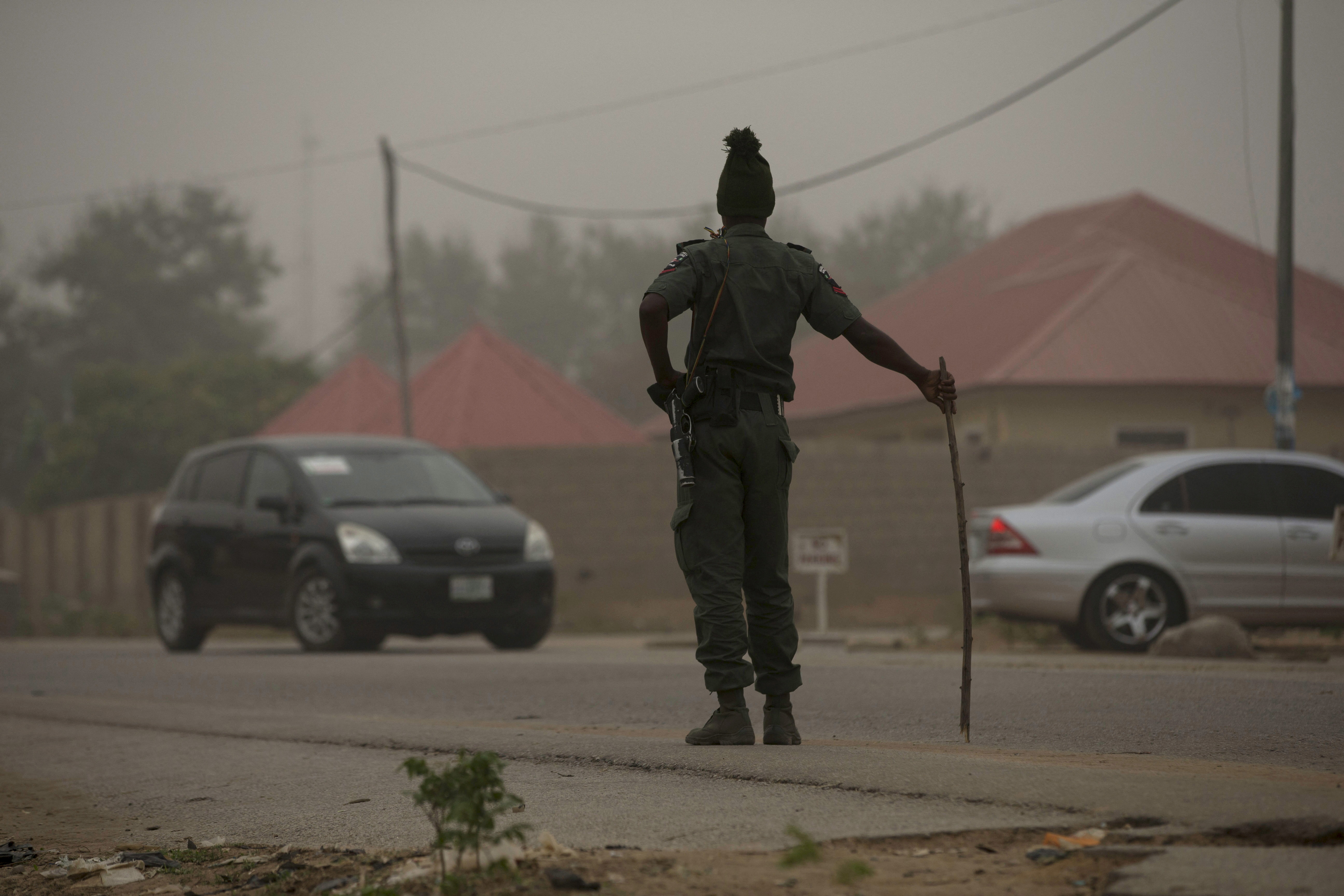 image Explosion at illegal oil refining depot in Nigeria kills over 100 (Updated)