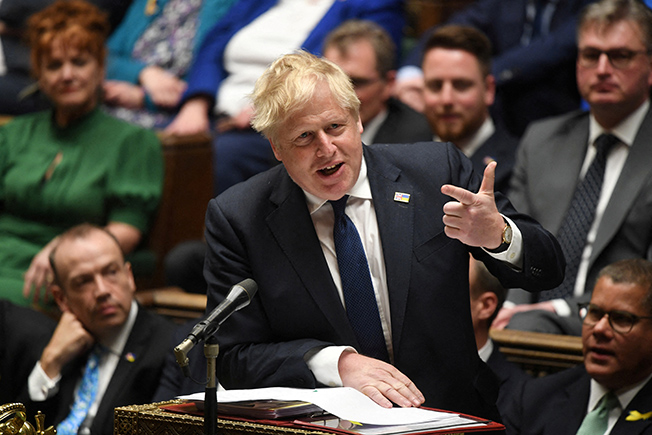 image UK PM Johnson will face contempt probe, reigniting leadership doubts (Update 2)