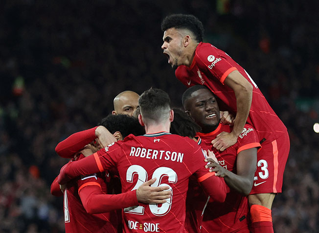 image Liverpool beat Villarreal to close in on Champions League final