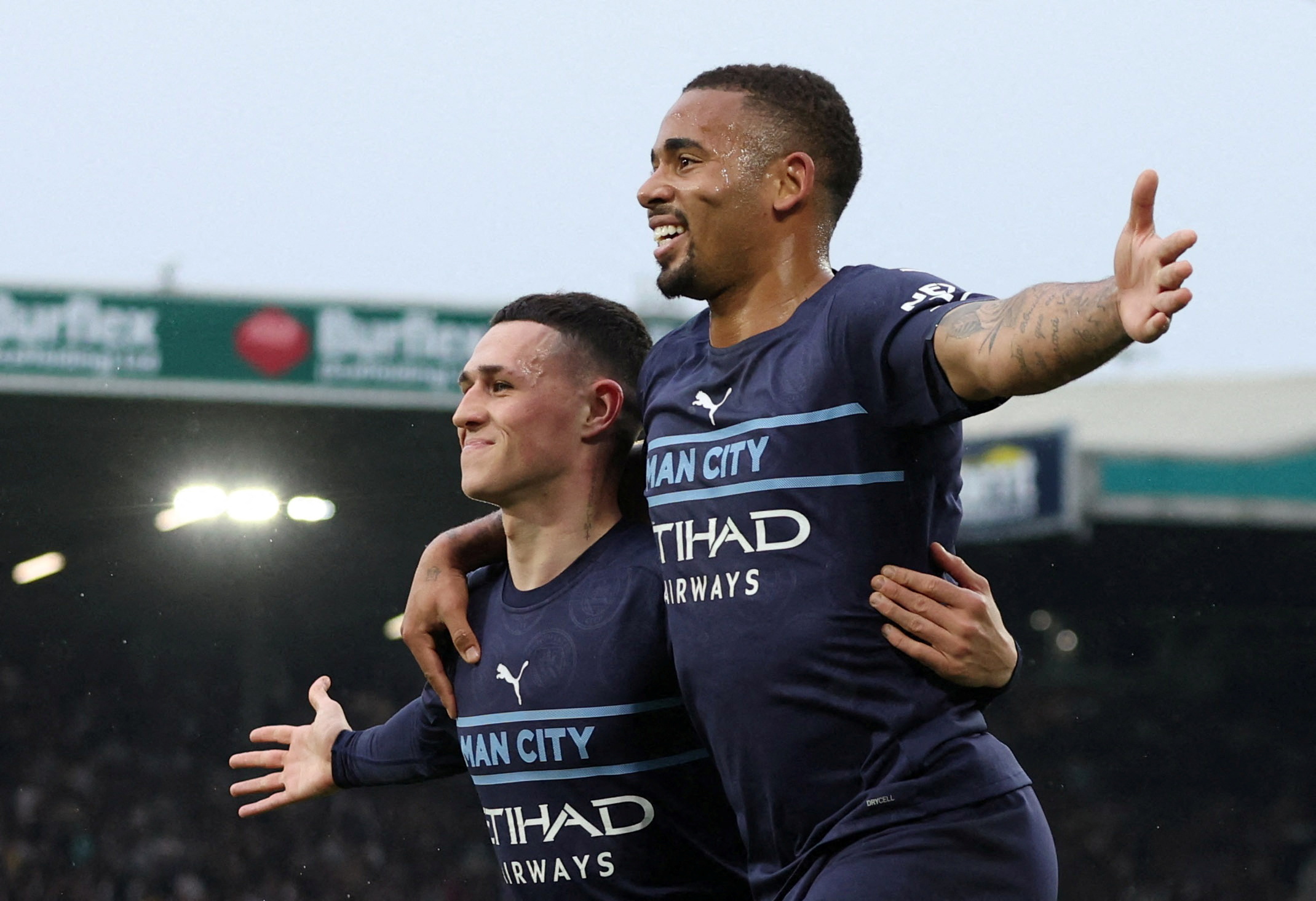 image Man City and Liverpool keep on winning, Norwich relegated