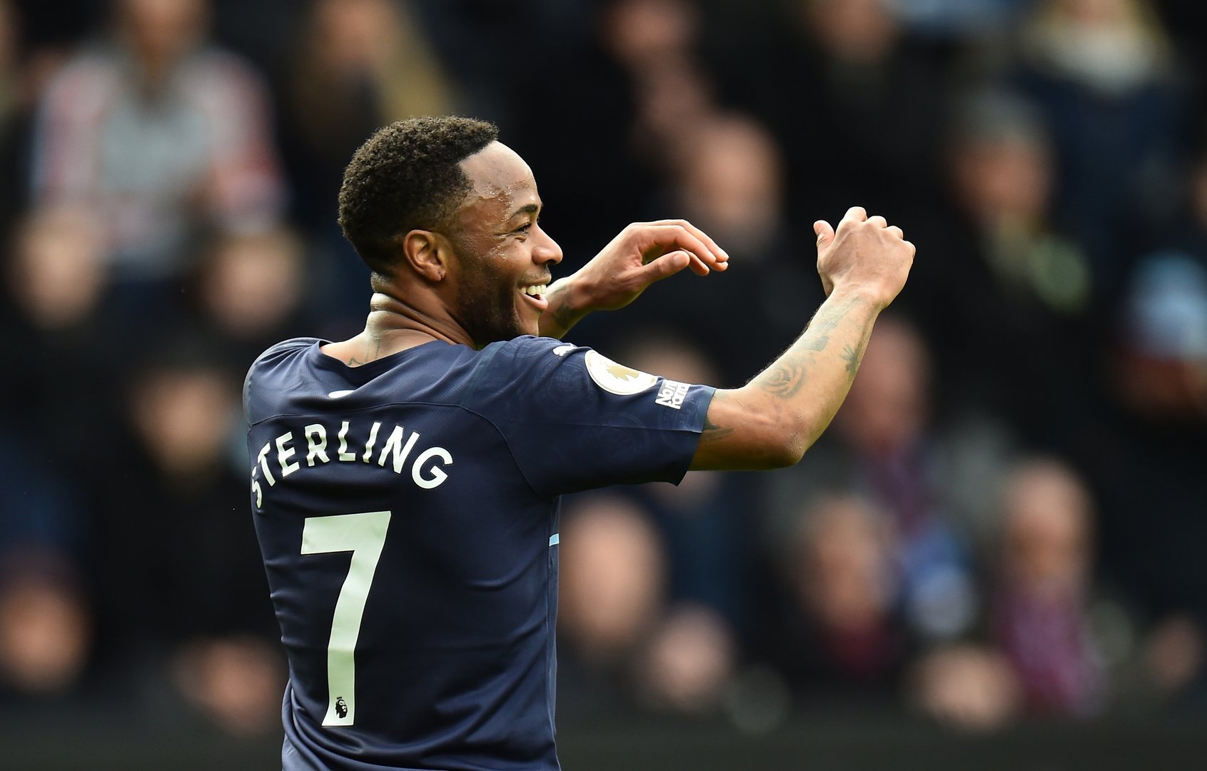 image Man City reclaim top spot with win at Burnley