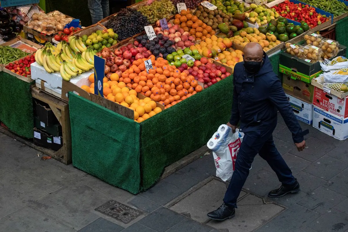 image UK inflation hits 8-month high but underlying pressures steady