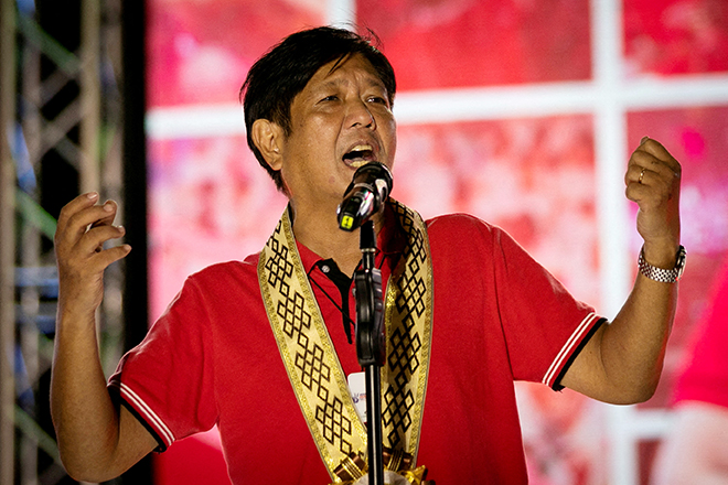 image Philippines&#8217; Marcos, Robredo set for rousing final rallies