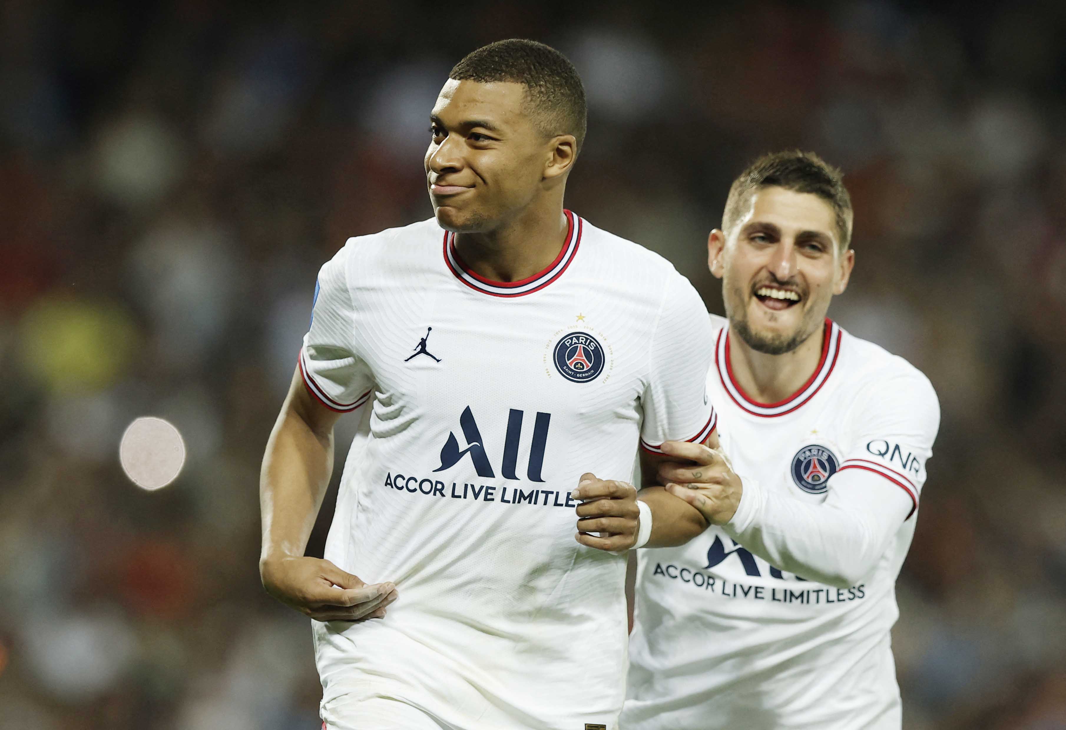 cover Mbappe to stay at PSG