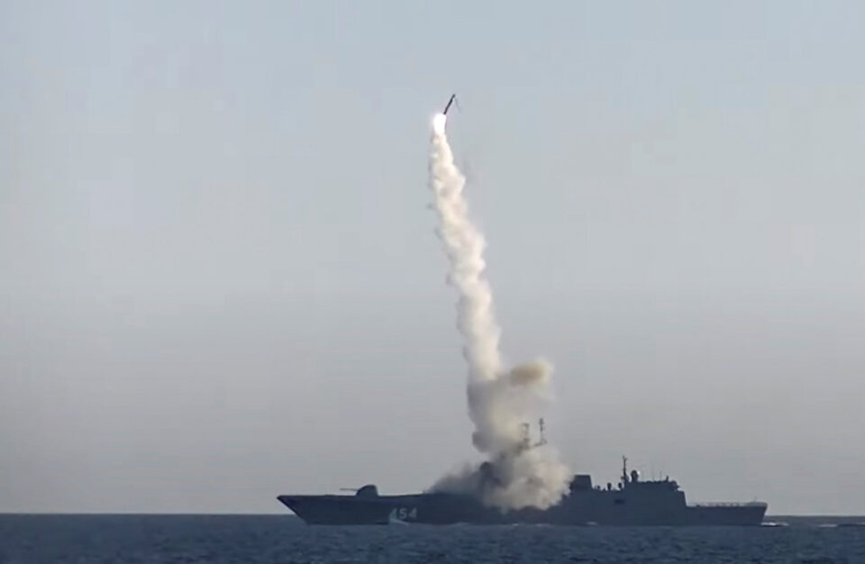 tsirkon (zircon) hypersonic cruise missile is fired from guided missile frigate admiral gorshkov