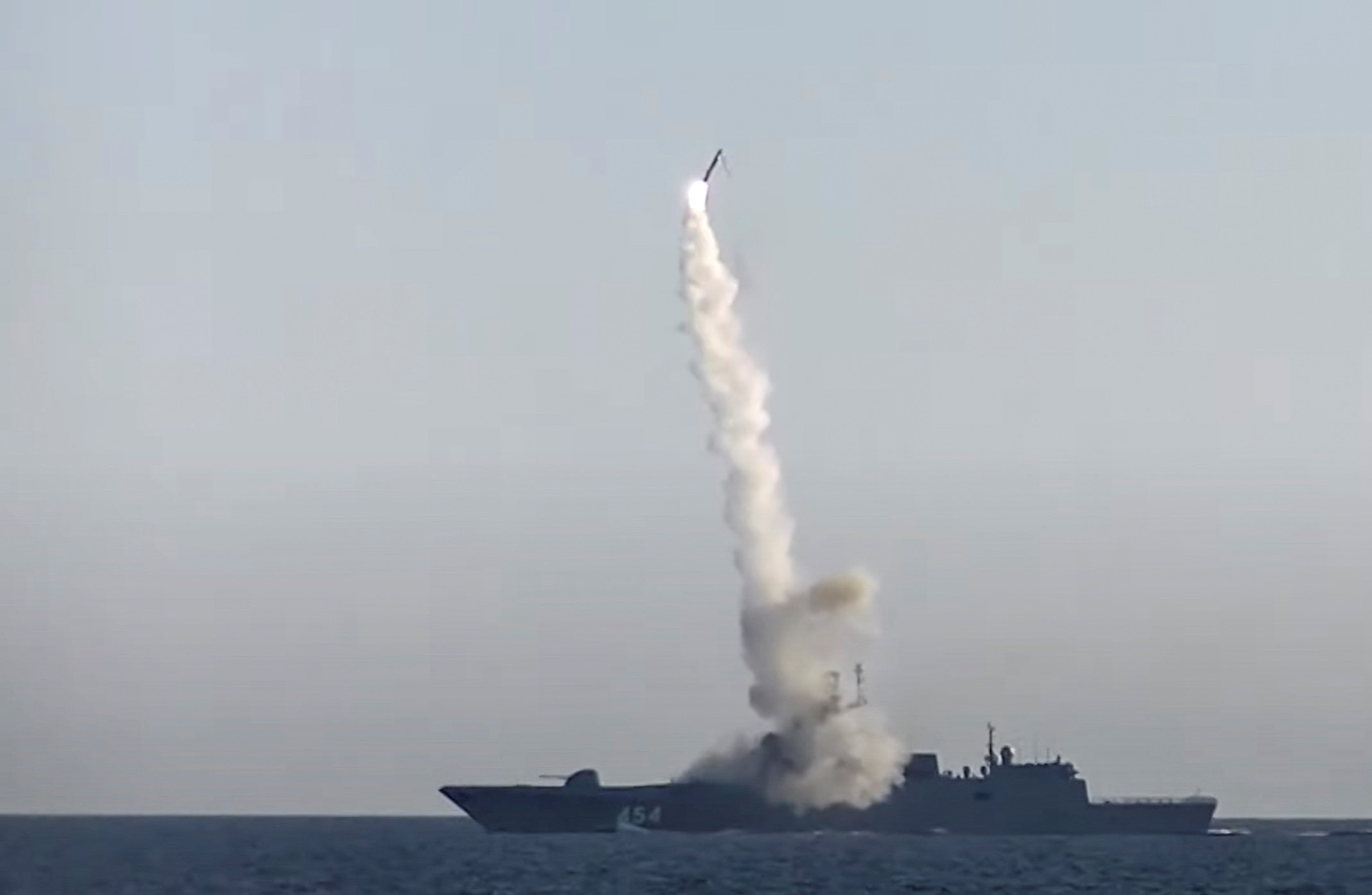 image Russia shows off Zircon hypersonic cruise missile in test-launch at sea