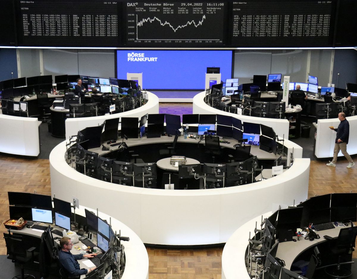 Brief Crash Hits European Stocks In Holiday-thinned Trading | Cyprus Mail