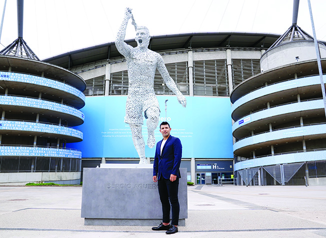 image Aguero ‘very grateful’ as Man City unveil statue on anniversary