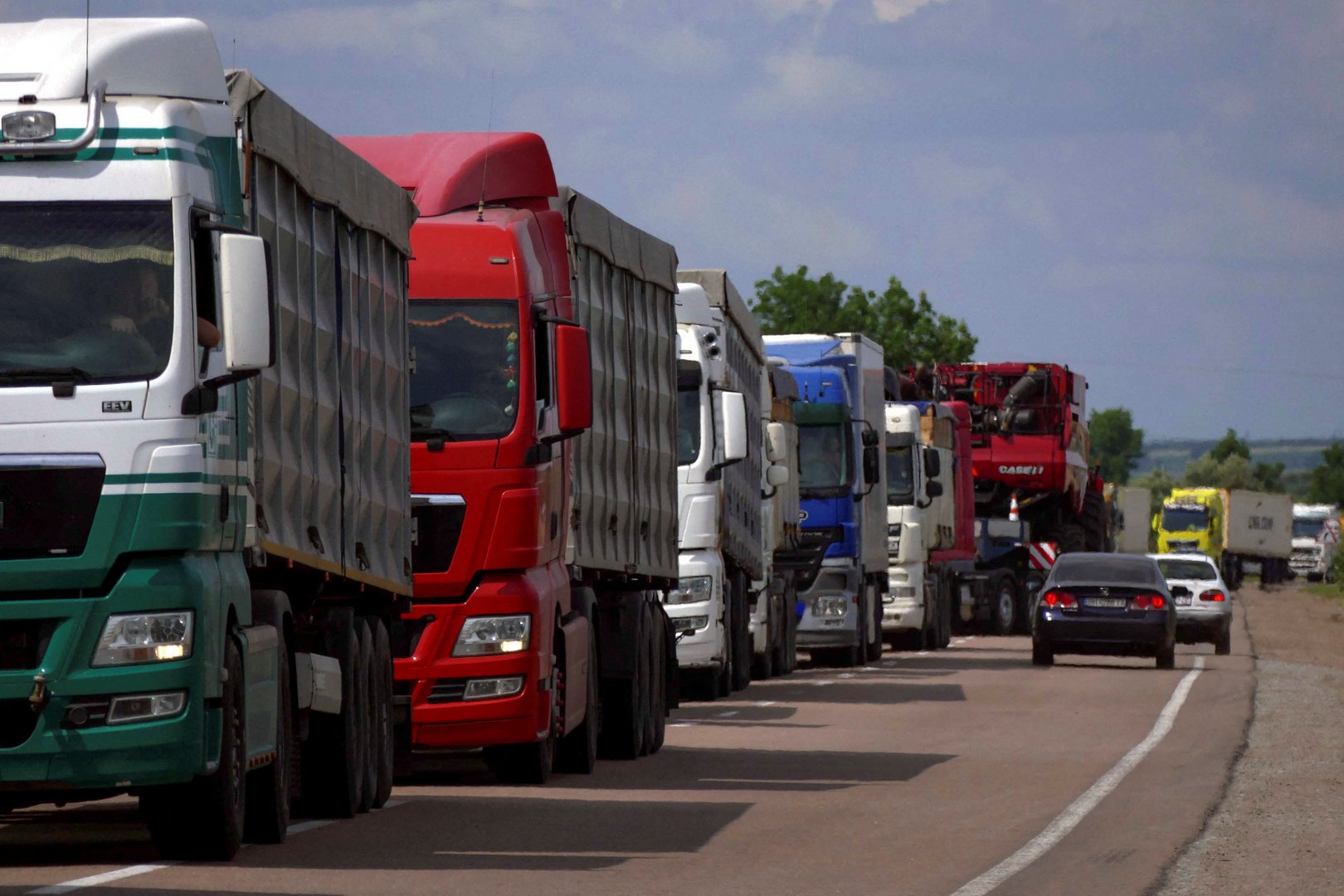 image Ukraine grain exports via Poland, Romania face bottlenecks &#8211; deputy foreign minister