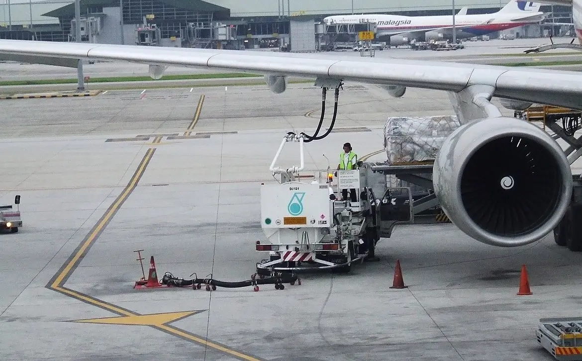 Airlines seek parts lifeline as supply chain strain deepens 